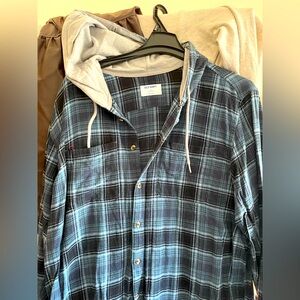 Old Navy hoodie, never been worn. Size XXL